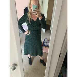 GREAT JONES Forest Green Leopard Jacquard Knit V-Neckline Hourglass Dress sz XS